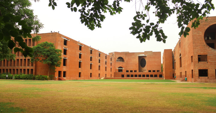 Top MBA Colleges in India: Rank, Admission, Fees, Placement